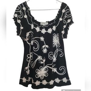 Lauren Michelle Short Sleeve 3D Floral Textured Top Black White SZ Large